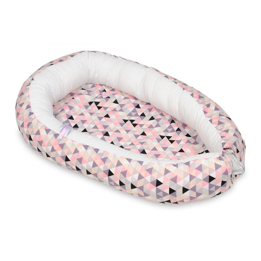 Cocoon Schlafsack rosa Dreiecke weiß