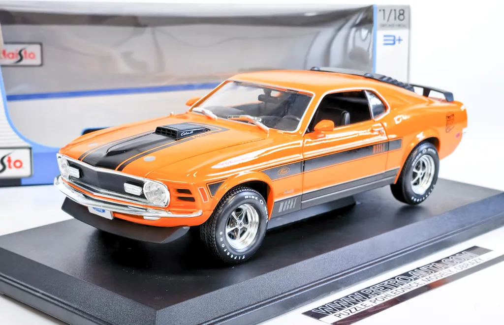 Voiture de collection Ford Mustang Mach 1 1970 pour vitrine 1:18