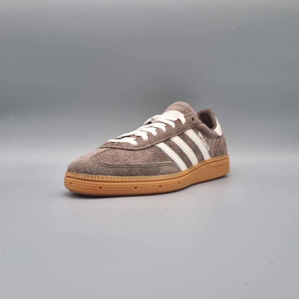 Kaufen Sie den Adidas Handball Spezial Earth Strata Off Produktbild 