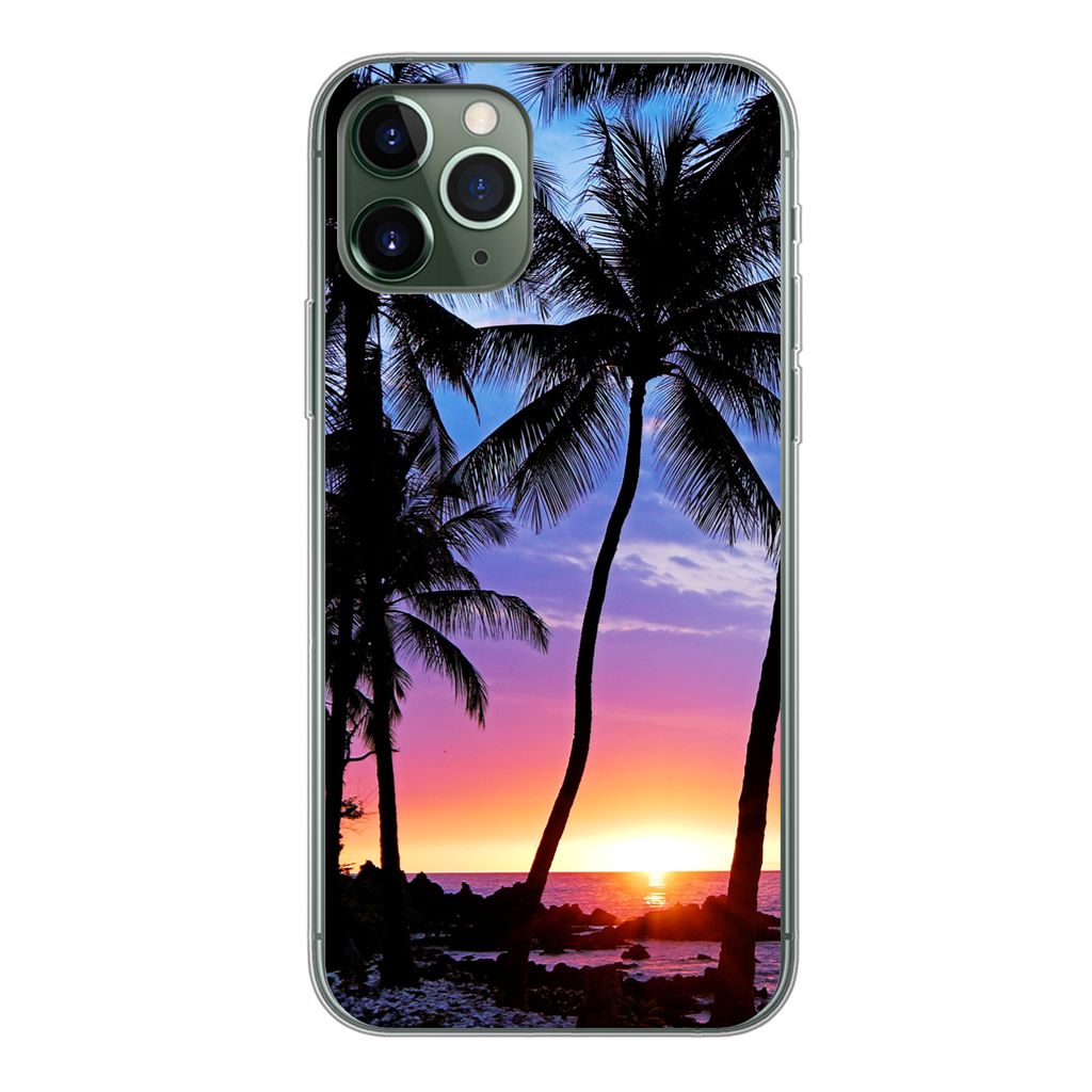 MuchoWow Handyhülle Schutzhülle Hülle für iPhone 11 Pro Der farbenprächtige Sonnenuntergang hinter einer Reihe von Palmen auf Hawaii Silikon...