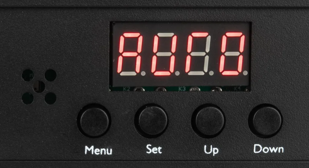 Barre de Projecteurs LED RGBW Sonus Bar 4 pour Éclairage Architectural