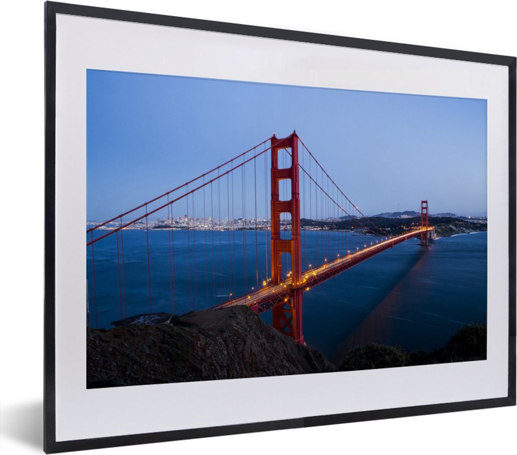 MuchoWow MuchoWow Gerahmtes Poster Golden Gate Bridge am Abend beleuchtet 40x30 cm - Poster mit zchwarzem Bilderrahmen - Bilderrahmen - Poster ...
