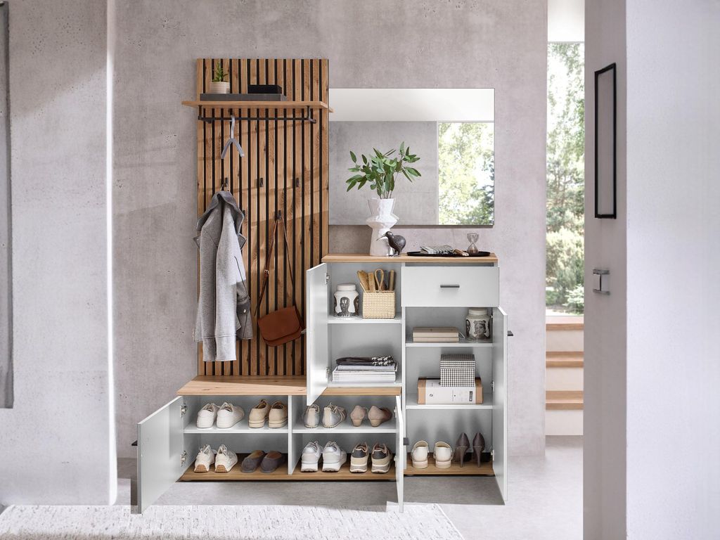 stauschrank keller Kellerschränke für Stauraum. Optisch trotzdem noch schick! Hier bekommt man den gesamten Hausrat unter! Tolles und sehr praktisch gedachtes Projekt. #innenausbau #schreinerei_hodapp #schreiner Spring Box | Jean
