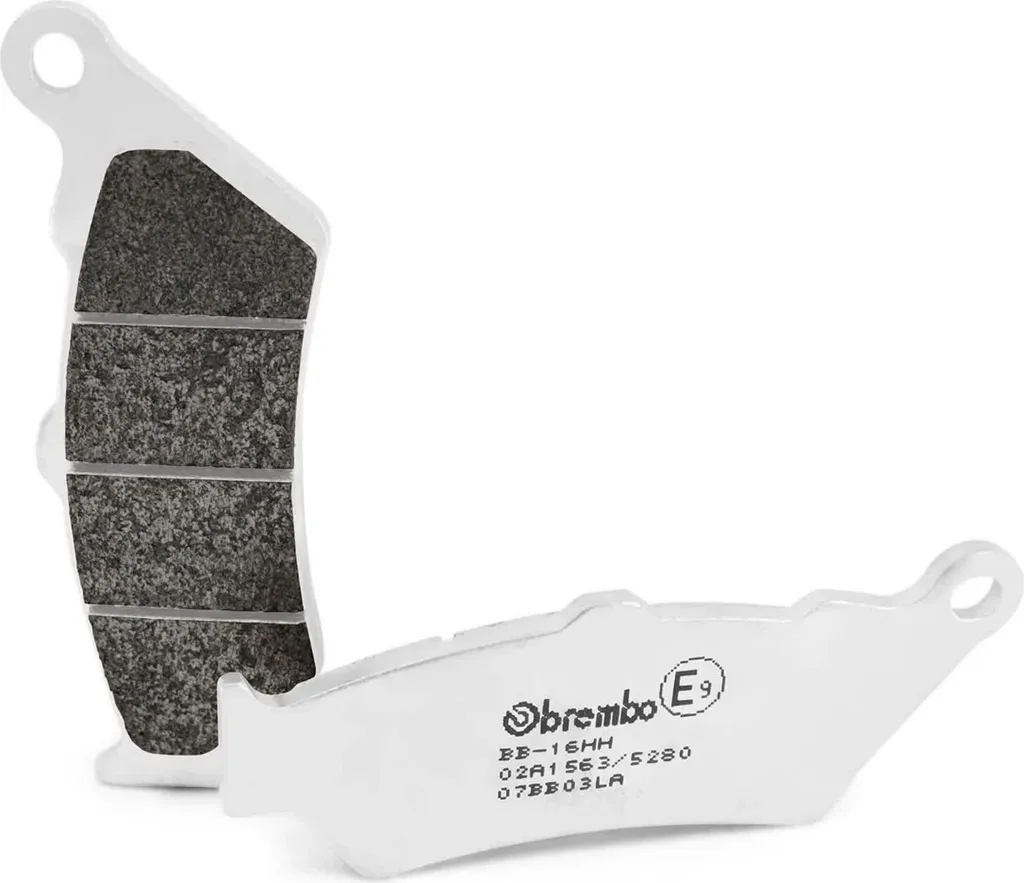 Stop aux Freinages Mou : Brembo 07BB03LA Plaquettes Avant Frittées