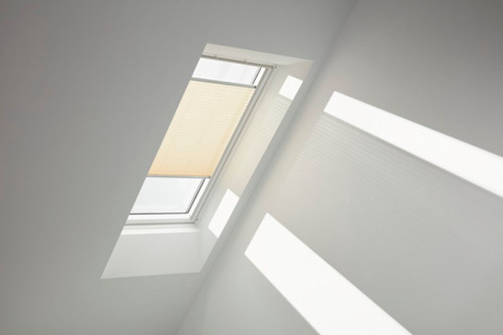 Velux Plissee-Faltstore cremebeige uni manuell FHL M10 1278SWL
