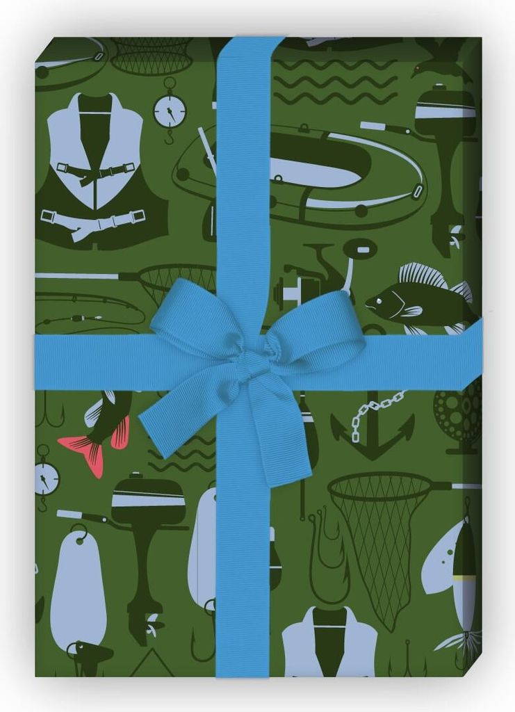 Modernes Angler Geschenkpapier mit Reusen, Angelhaken und Co auf grün - G7526, 32 x 48cm