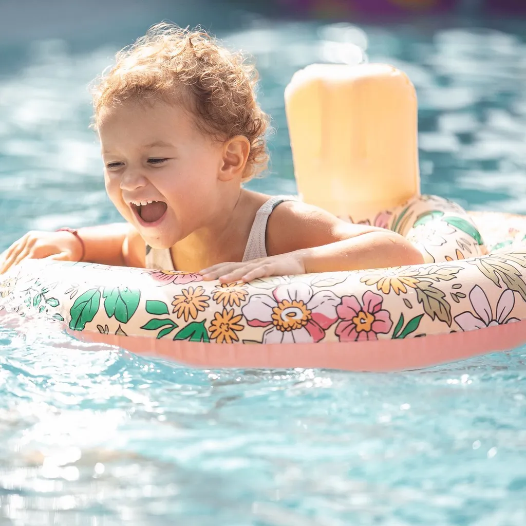 Bouée bébé fleur 69 cm Swim Essentials : idéale pour vos vacances
