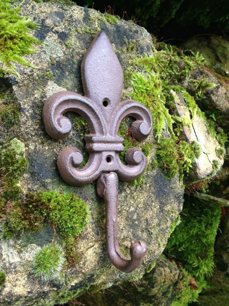 Stabiler Haken f. rustikale Wandgarderobe, Haken Mittelalter-LILIE, wetterfest