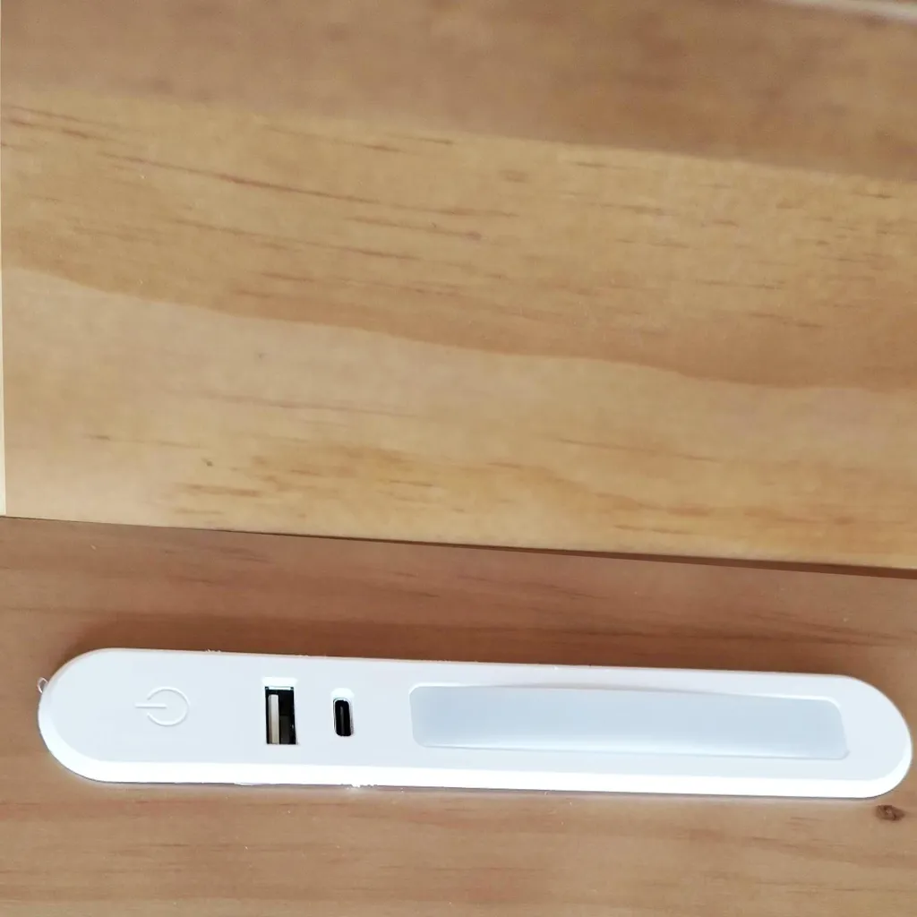Lit Simple 90x200 cm Multifonctions en Pin Naturel avec LED et USB - 8