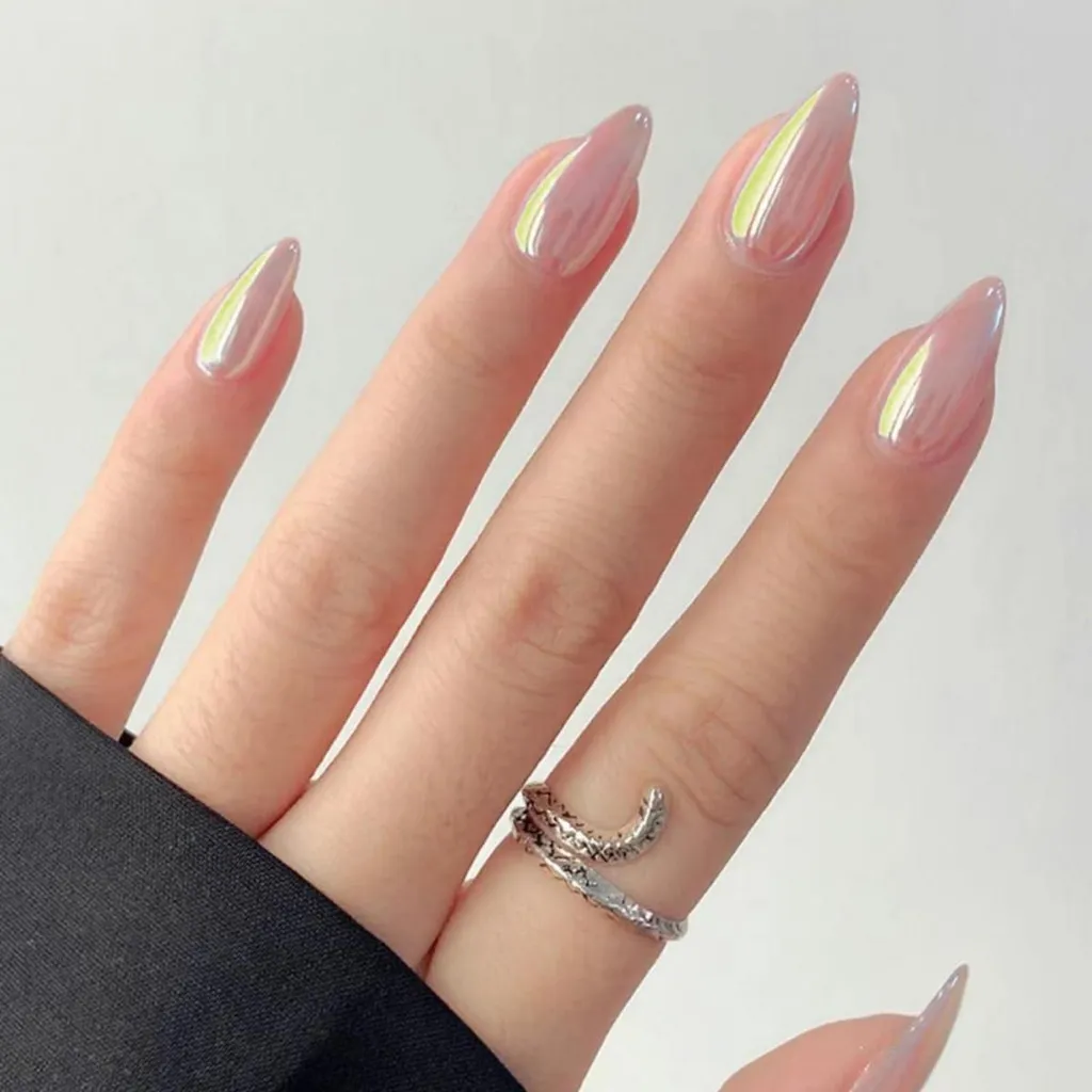 Faux Ongles Ovales Design Chrome - Kit de 24 Ongles Courts Prêts à Poser