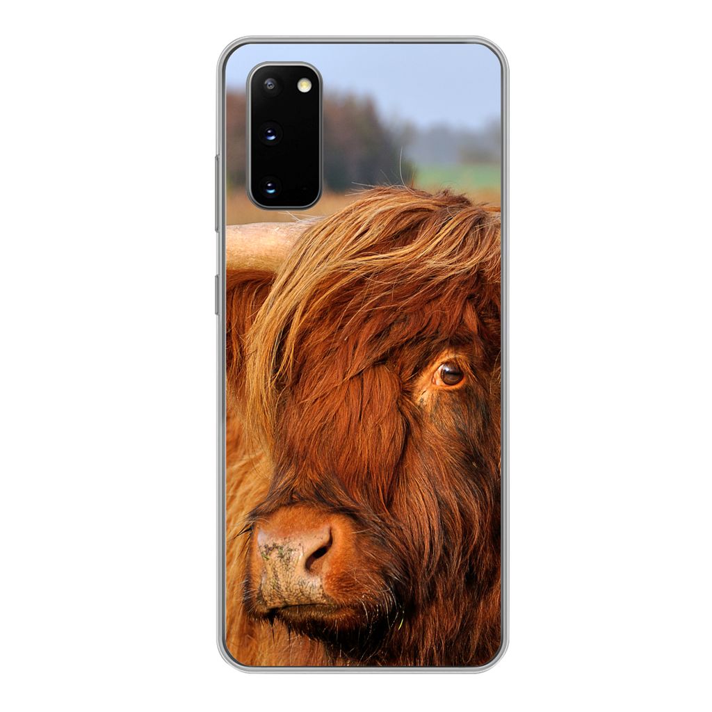 MuchoWow Handyhülle Schutzhülle Hülle für Samsung Galaxy S20 Schottischer Highlander - Gras - Baum Silikon Softcase Handy Hülle - Bild