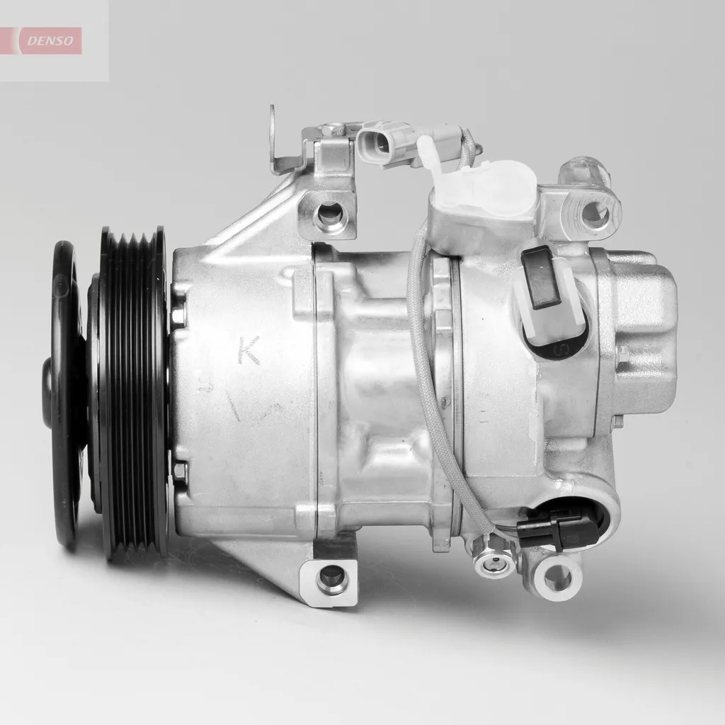 Compresseur de climatisation DENSO DCP50242 pour Yaris P9 - OE 88310