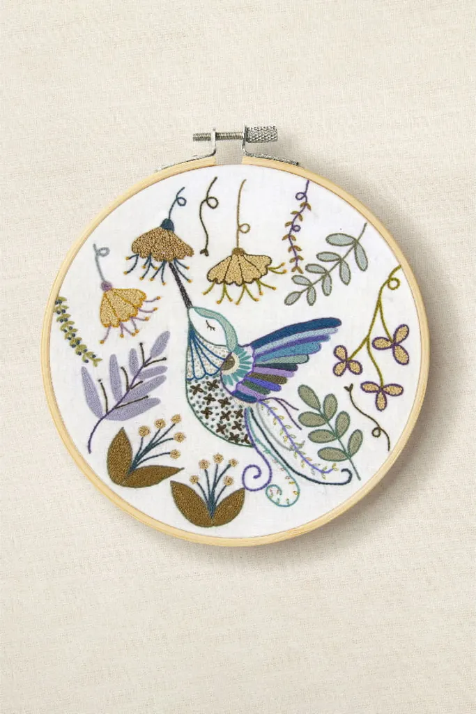 Ricama la Natura: Kit DMC Colibry Freestyle Stampato con Telaio 18,5cm