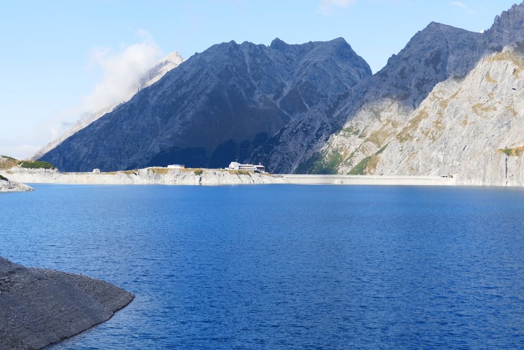 hansepuzzle 63525 - Stausee Puzzle, 2000 Teile, Natur, 90,0 x 60,0cm mit hochwertiger Aufbewahrung, Kartonbox und wiederverschließbarem Beutel