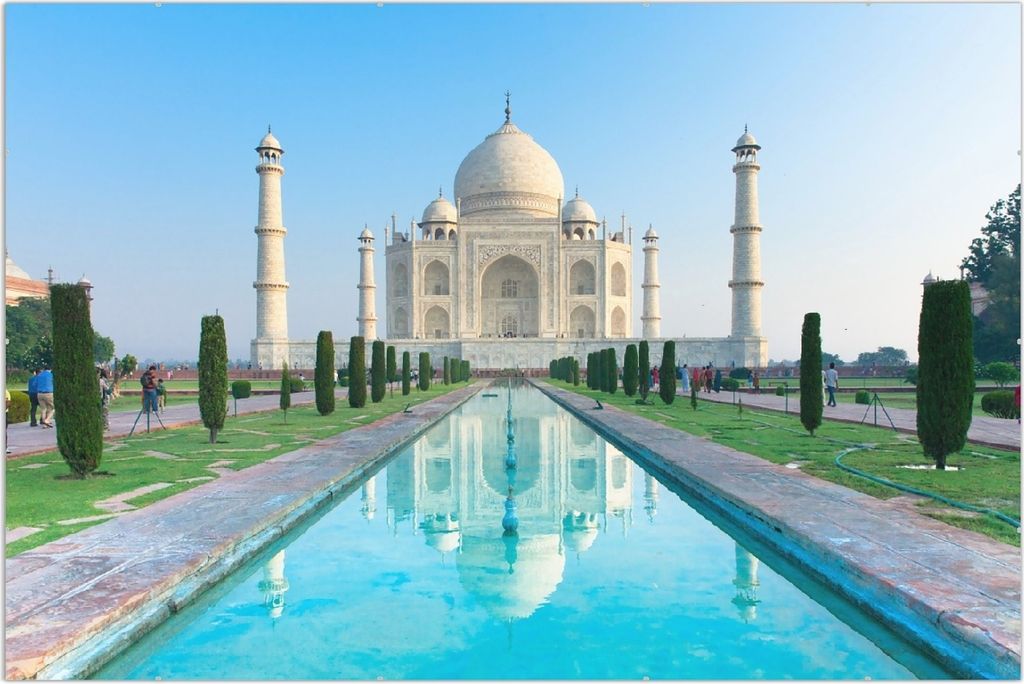 Wallario Wandbild Taj Mahal - Mausoleum in Indien, Größe: 61 x 91,5 cm, Poster mit rahmenlosen Bildhalter