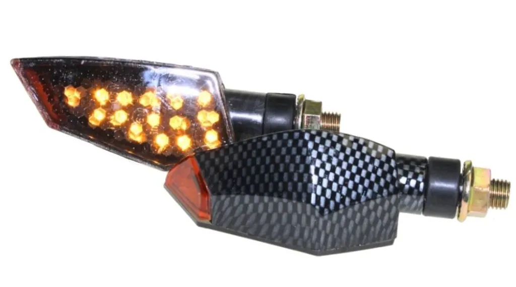 Coppia Frecce LED Universali JU100 Carbonio - Ricambio Qualità/Prezzo