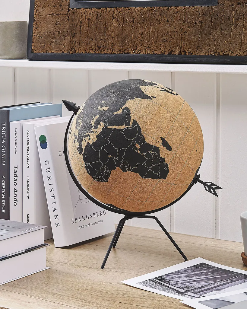 Globe terrestre en liège brun BELIANI ø 35 cm - mappemonde décorative - 2