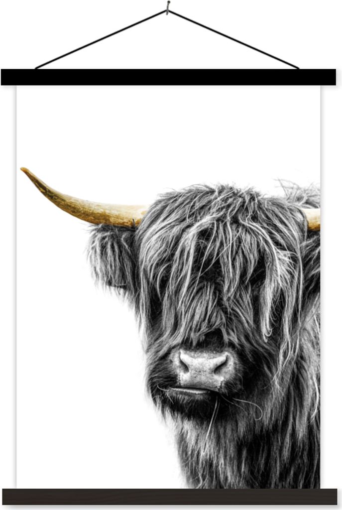 MuchoWow Textilposter Scottish Hochlandrind - Schwarz - Weiß - Gold 120x160 cm mit schwarzem Rahmen - Magnetischer
