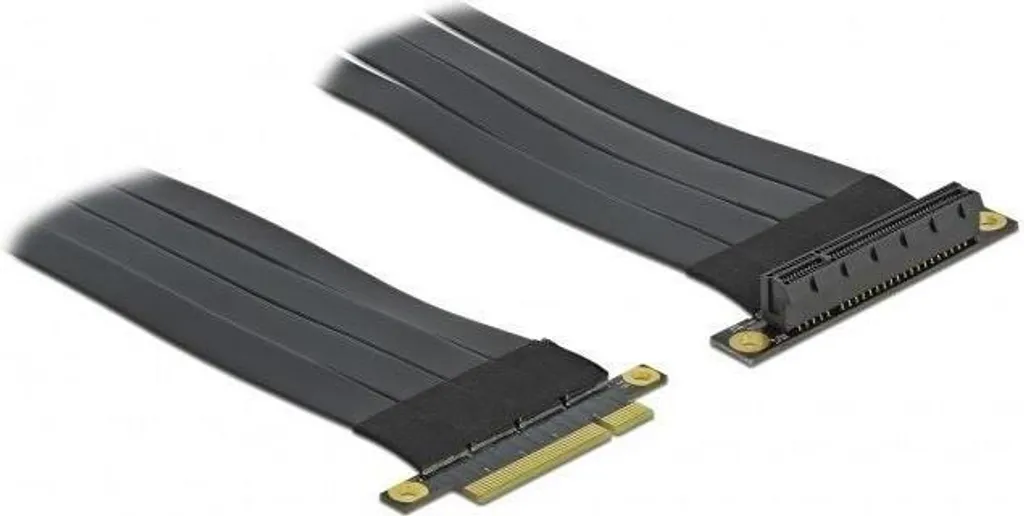 Installer une carte PCIe x8 en angle avec le riser Delock 85766 flexible
