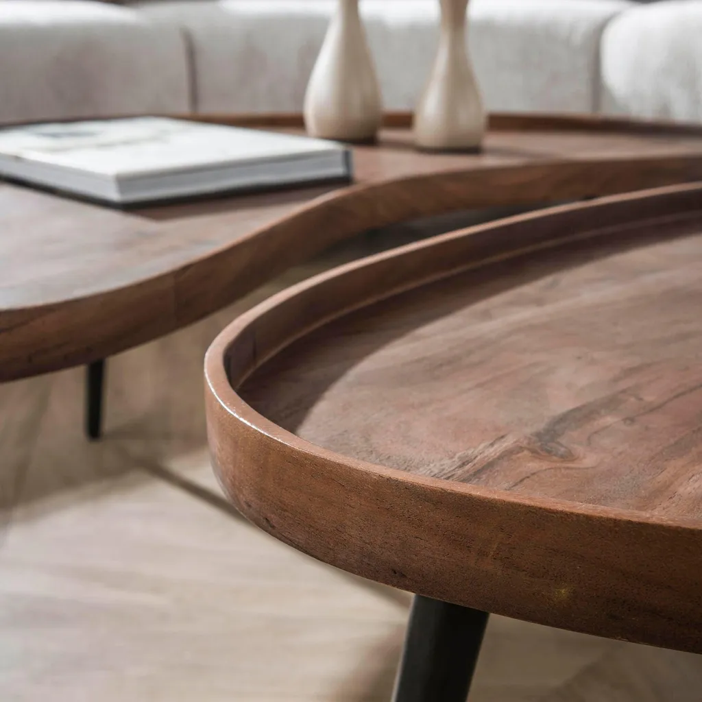 Table basse acacia sculpté main 103 cm marron et noir design unique