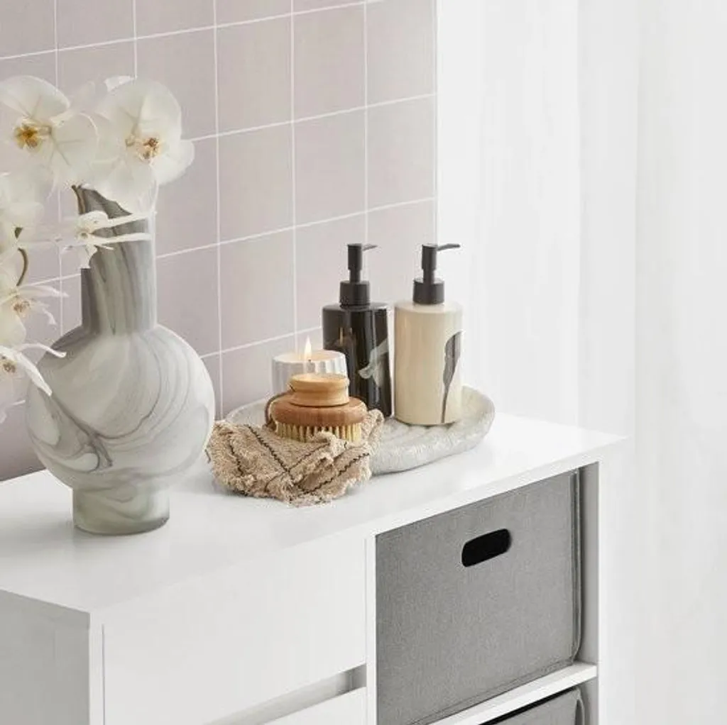 Mara Armoire de Salle de Bain avec Panier à Linge Basculant Gris et Blanc
