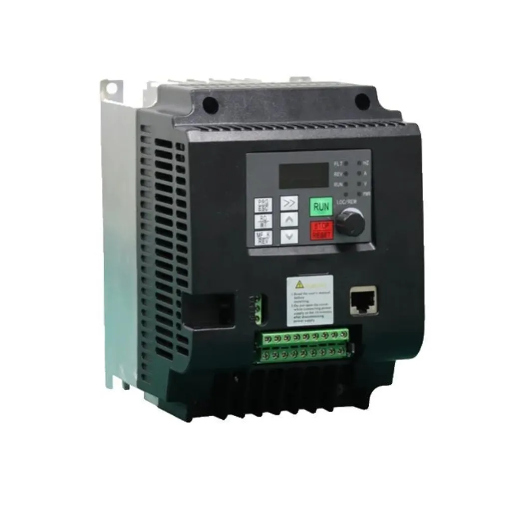 Variateur de fréquence 5,5 kW entrée 220V monophasé vers sortie 380V