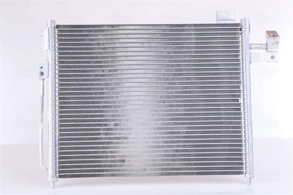 Condenseur de Clim Nissens 94760 pour Premacy avec Raccord CB0561480