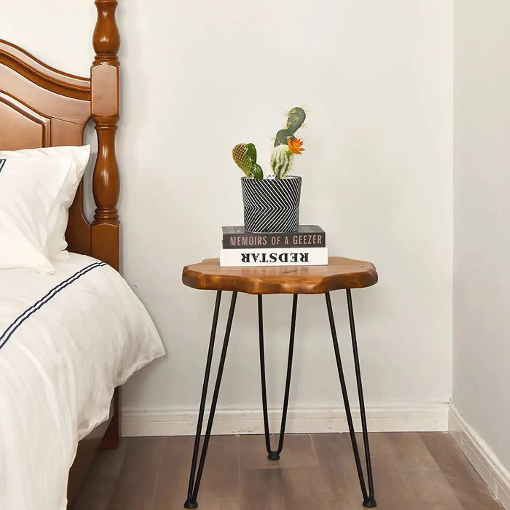 Table d'appoint durable en pin massif : finis les meubles fragiles !