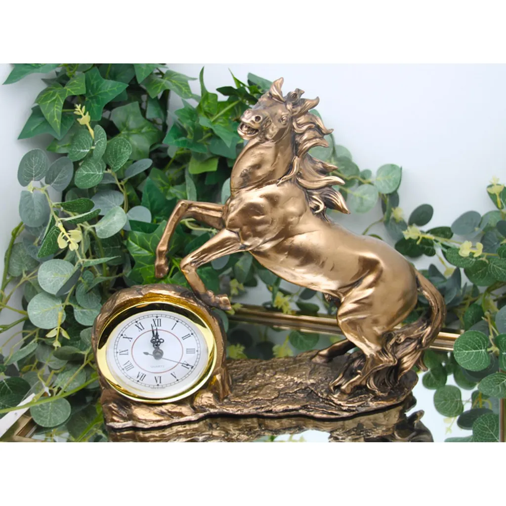 Pendule de table cheval cabré sculpture en bronze style Reine Isabelle