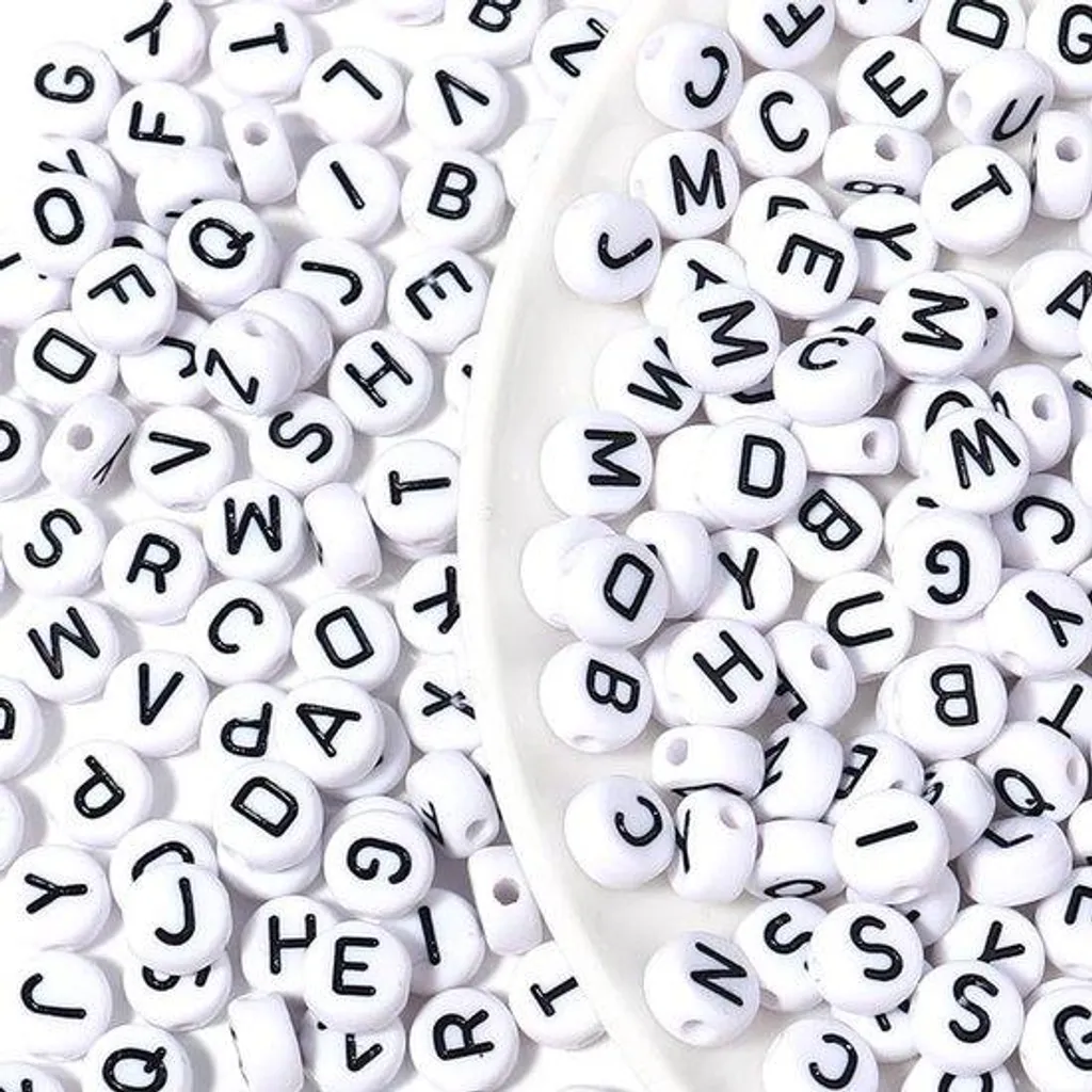 Assortiment de 500 perles alphabet A-Z rondes 5x10mm pour bijoux