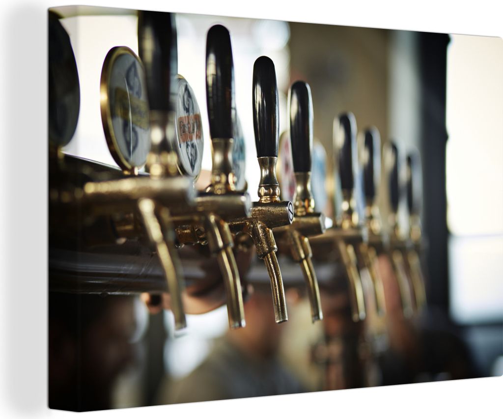 OneMillionCanvasses - Leinwandbilder - 140x90 cm, Mehrere Bierzapfstellen an einer Bar, Wandbilder Kunstdruck Wanddekoration - Foto auf Leinwand ...