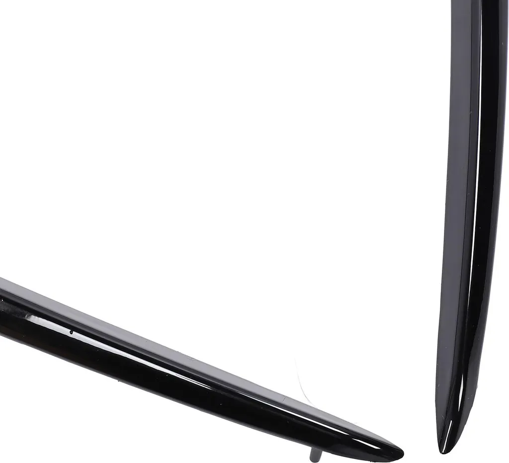 Baguette décorative supérieure AMG CLA 35 C118 calandre antibrouillard