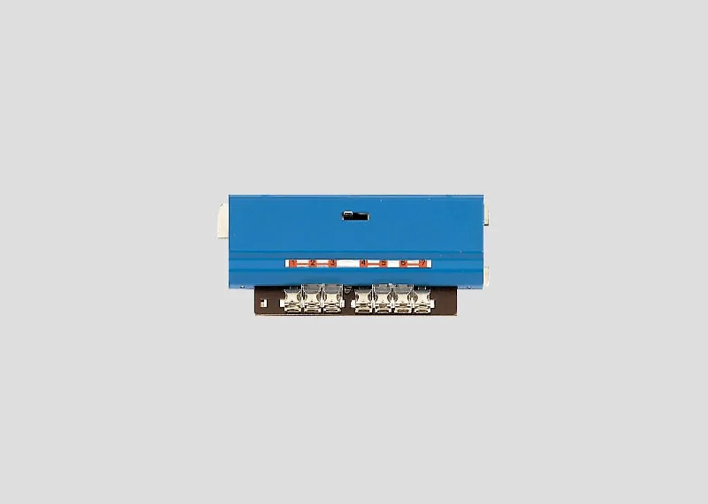 Märklin 8945 Commutateur Universel à Distance avec Décodeur Digital DCC