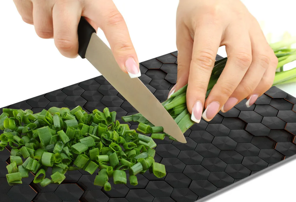 Tagliere in Vetro Nero 40x52 Paraspruzzi Cucina: Robusto e Versatile - 8