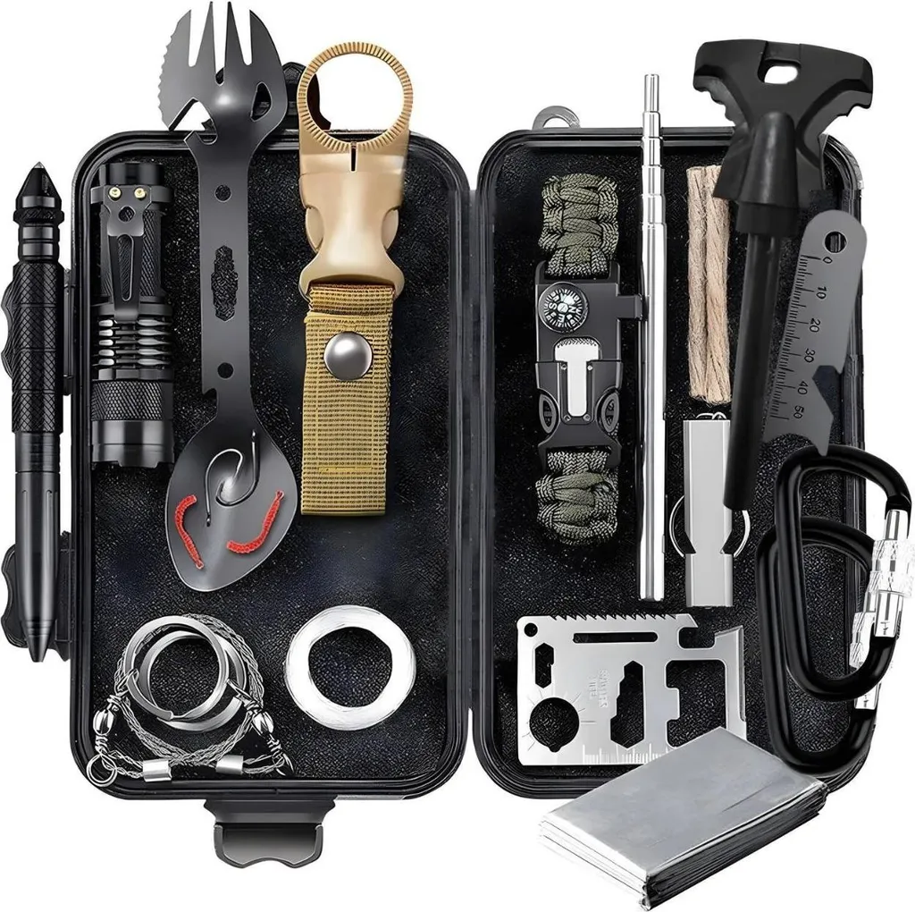 Évitez les imprévus en forêt avec le Kit de survie Type 4 Noir KP34064