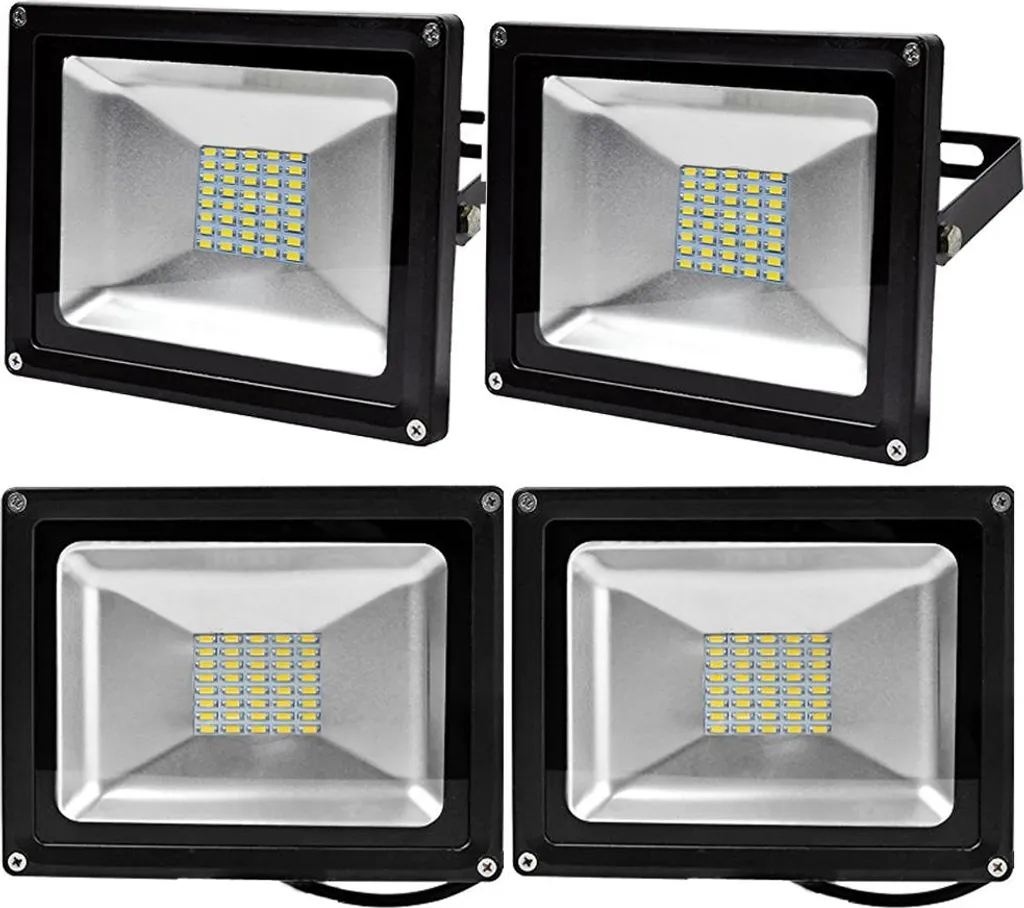 Projecteur LED 30W Anti-Pluie IP65 pour Sécuriser une Allée Sombre x4