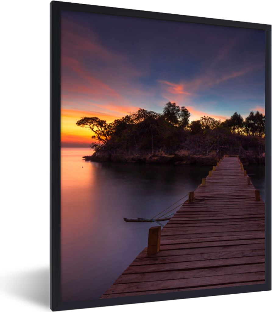 MuchoWow Gerahmtes Poster Sonnenuntergang - Brücke - Bäume - Wasser - Insel 60x80 cm - Poster mit Schwarzem Bilderrahmen Wandposter Rahmen Foto...