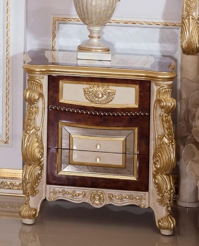 Casa Padrino Luxus Barock Nachtkommode Weiß / Beige / Braun / Gold - Prunkvoller Barock Nachttisch mit 3 Schubladen - Luxus Schlafzimmer Möbel im...