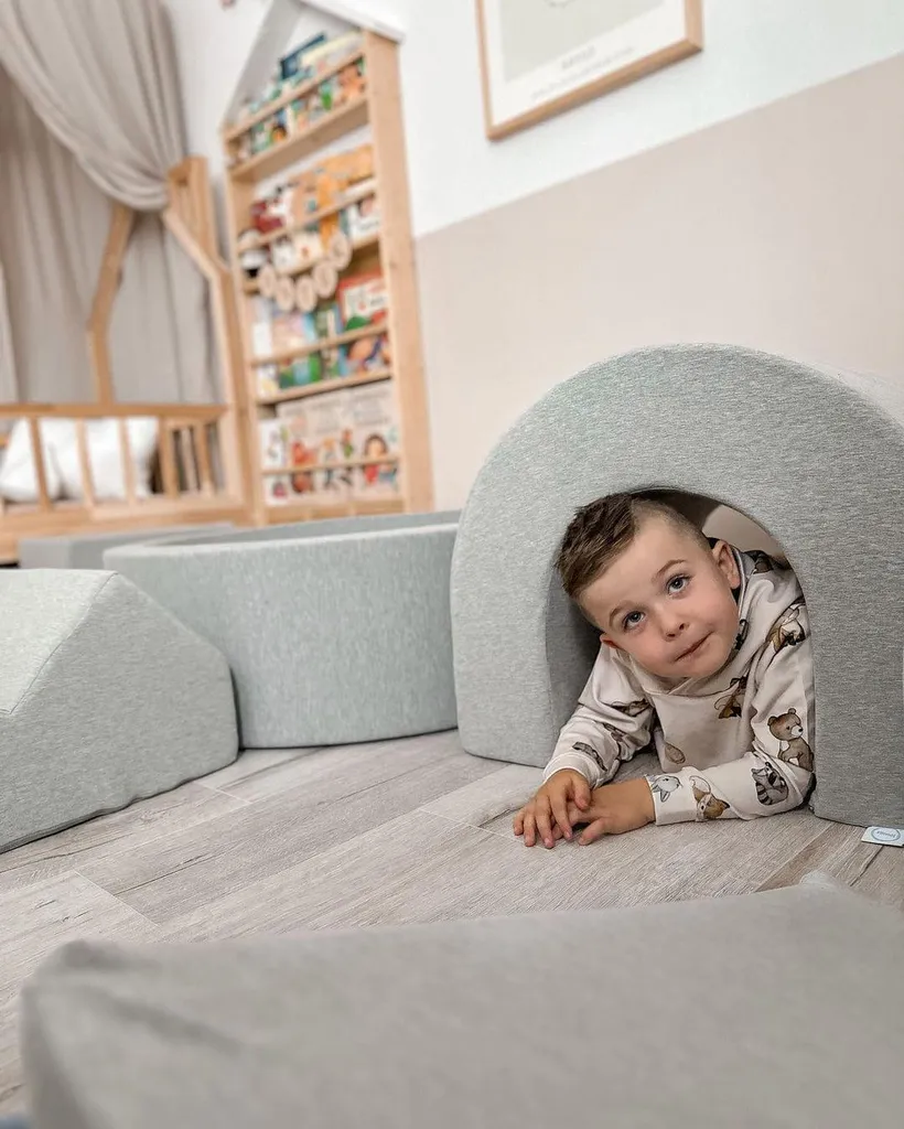 Culla da Gioco in Schiuma Grigio Chiaro - Sicurezza e Relax per Bambini - 3