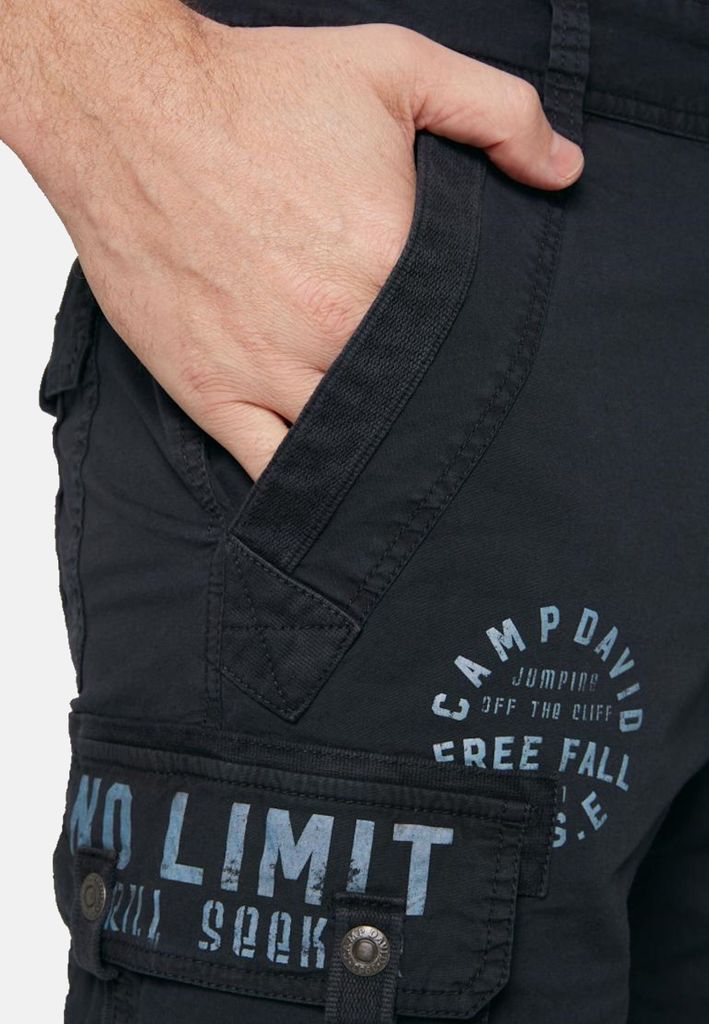 Camp David Cargoshorts Base Jumping kurze Hose mit vielen Taschen