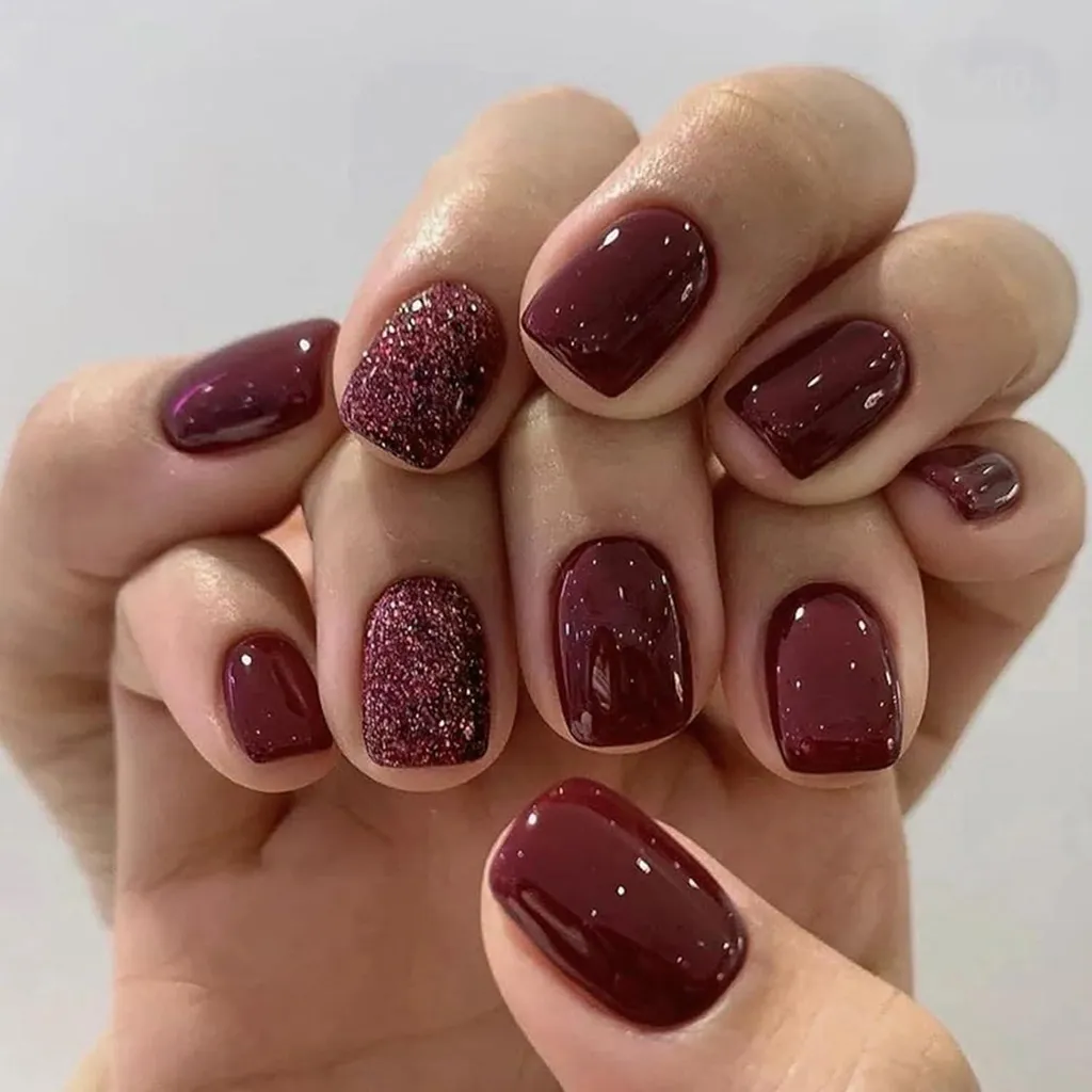 24 Unghie Finte Corte Rosso Vino Lucide: Offerta Imperdibile Bellezza