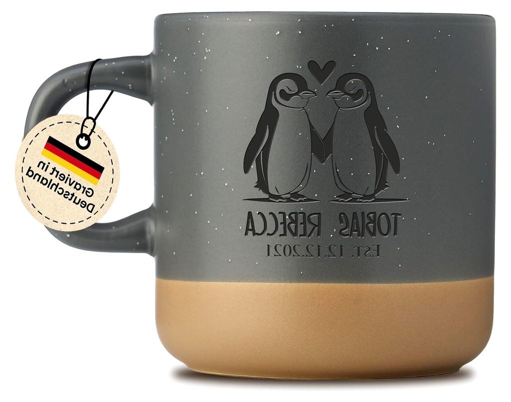 Personalisierte Tasse mit Gravur und Pinguin - Geschenkidee für Paare und Verliebte - Mit Wunschnamen - Grau