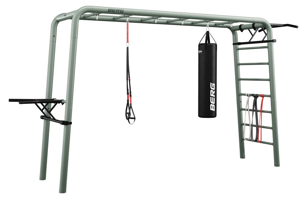 BERG PlayBase Large grün mit Sport-Set