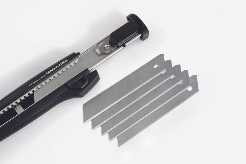 Tajima Aluminist Cutter mit Magazin ergonomischer Griff 3 Produktbild 
