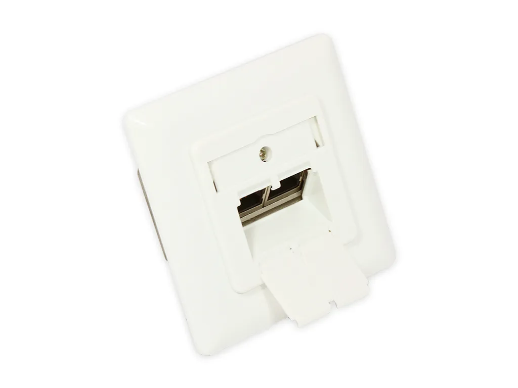 Prise Ethernet CAT6A blindée encastrable pour stopper les pertes Wi-Fi