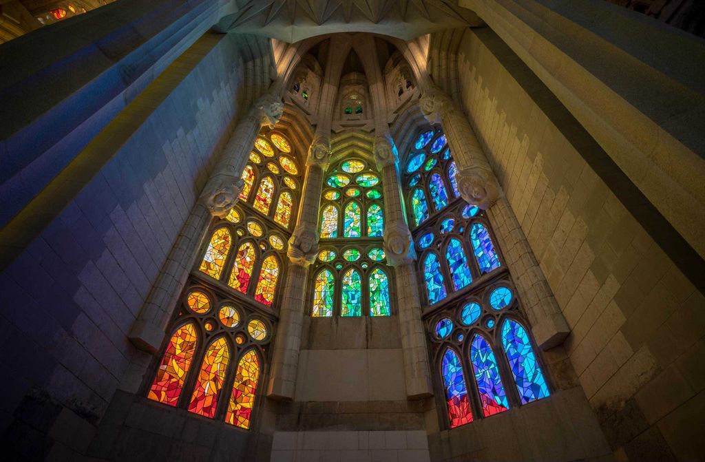 hansepuzzle 32402 - Sagrada Familia Puzzle, 500 Teile, Orte, 46,0 x 30,0cm mit hochwertiger Aufbewahrung, Kartonbox und wiederverschließbarem Beutel