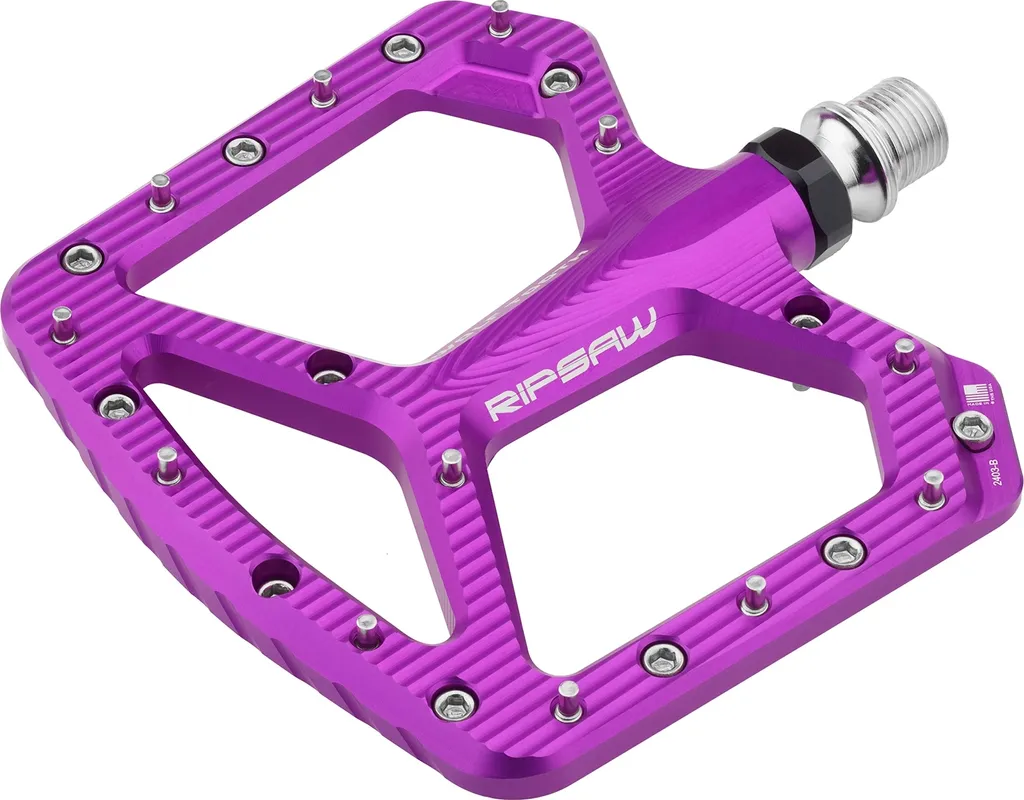 Pédales Wolf Tooth Ripsaw : Évitez les Glissements et Gagnez en Grip