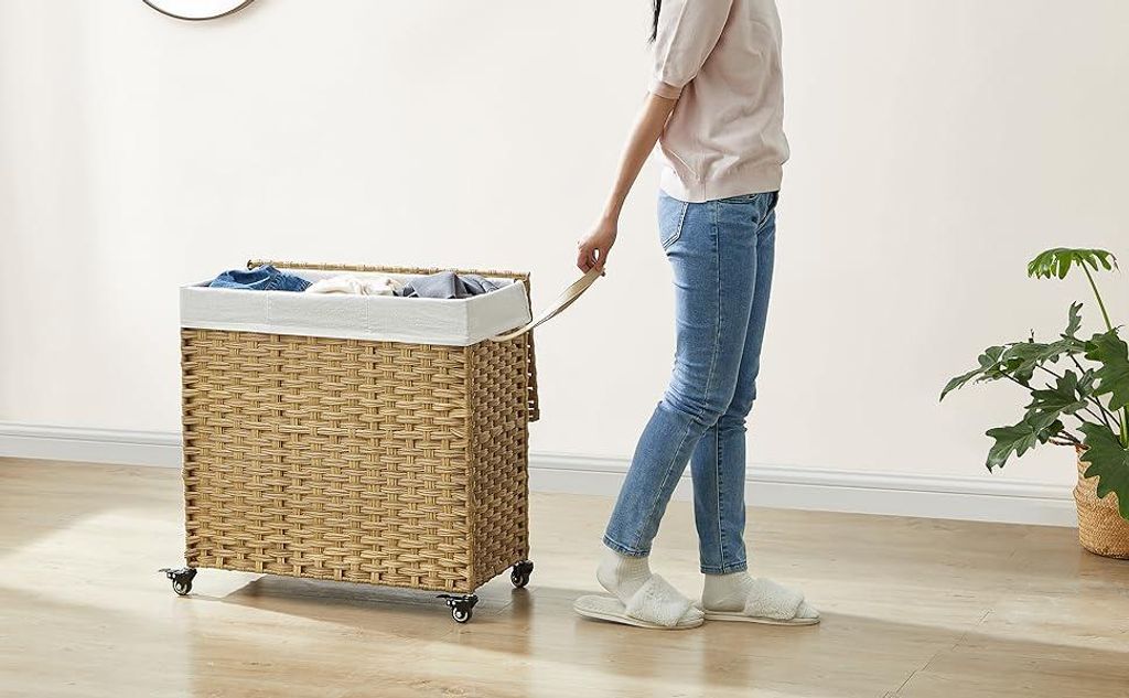 Wäschekorb - Wäschesammler - 140 l - 3 Fächer - Handgeflochtenes Polyrattan - Herausnehmbarer Innenbeutel - Montage - Gelb