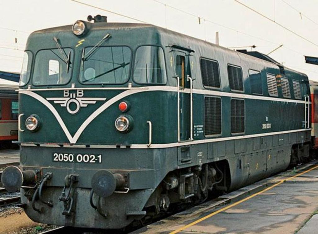 Jägerndorfer H0 Diesellok 2050.002 grün Metall 20520