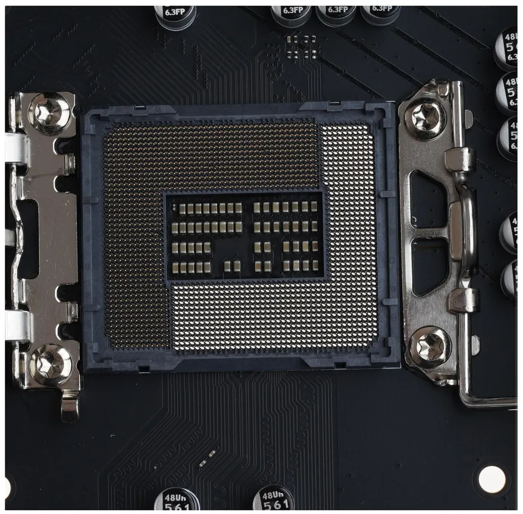 MSI PRO B760-P WiFi DDR4 avec WiFi 6E et ports M.2 haute performance